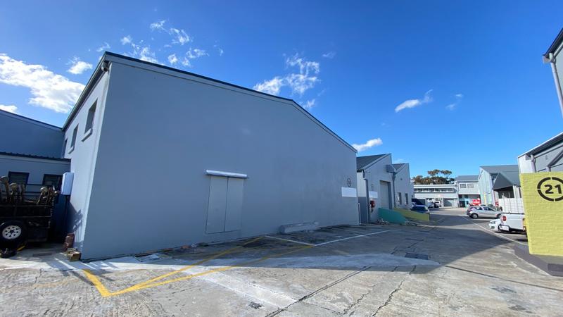 To Let commercial Property for Rent in Maitland Western Cape